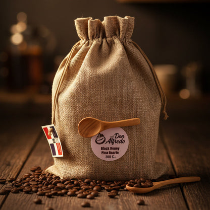 This coffee is the highest quality and one of the most exotic coffees from our farm. The Selection Collection brings another level for the all the coffee lover in the world.